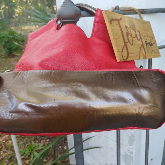 Charming Charlie red pebbled purse - Picture 3 of 5